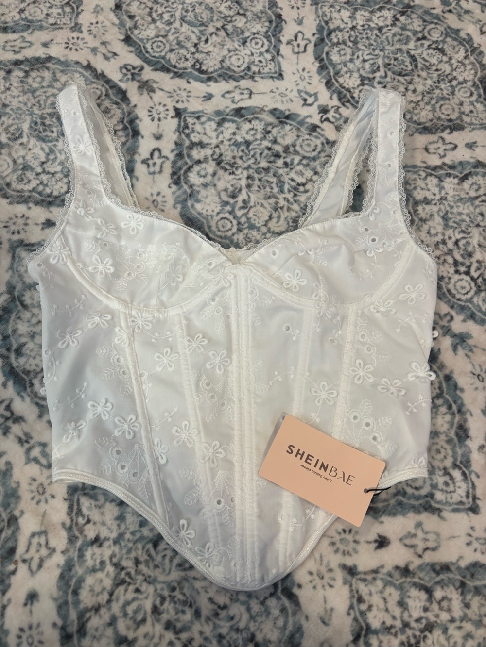 NWT SHEIN BAE White Floral Eyelet Embroidery Camisole Top SMALL - Picture 3 of 5